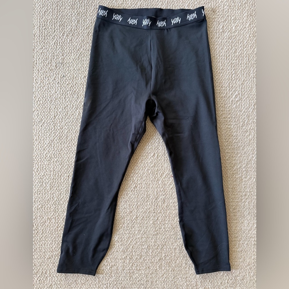 Cropped Black Leggings